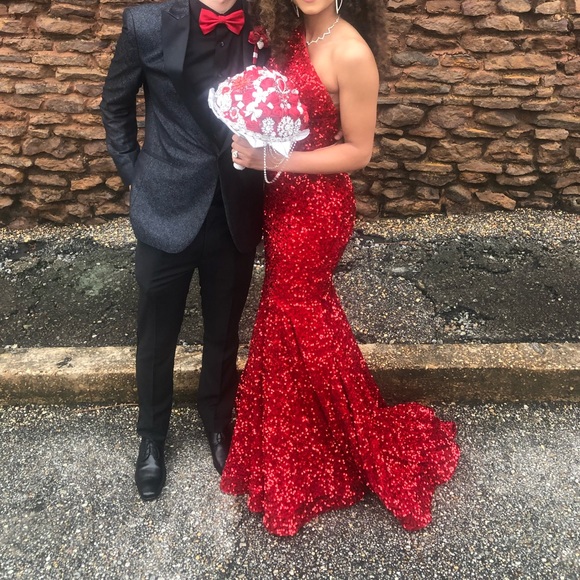 Red sequins mermaid prom dress - Picture 2 of 3